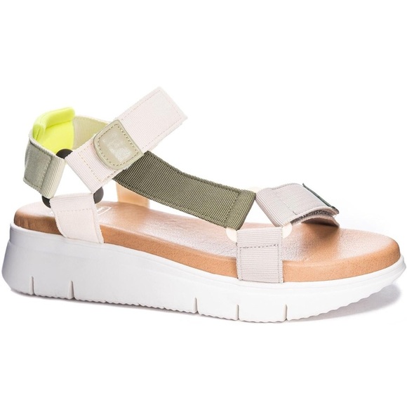 Dirty Laundry Platform Sandals Going Out - Picture 1 of 7